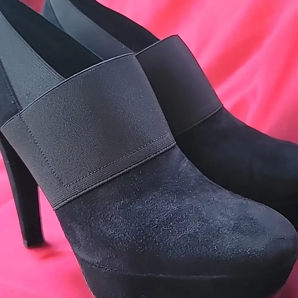 STUART WEITZMAN sz7.5 
